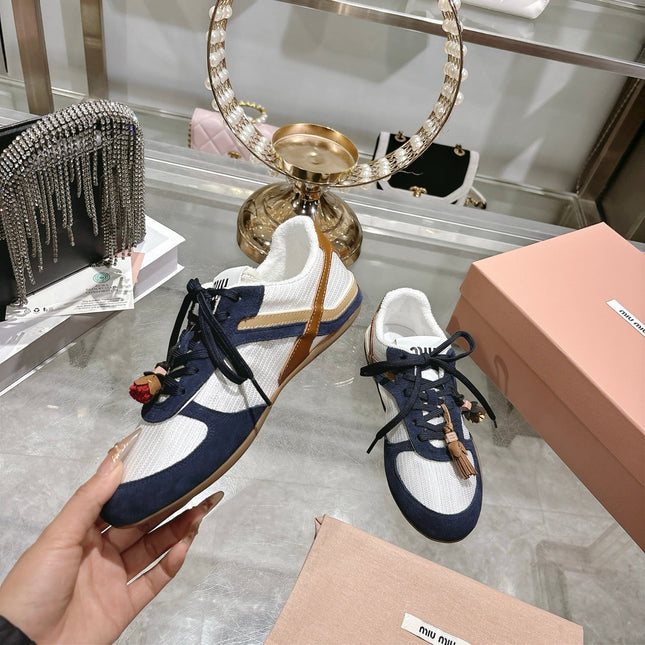 MIUMIU 26S LACE UP SNEAKERS IN NAVY BLUE SUEDE WHITE FABRIC CHARM DETAIL