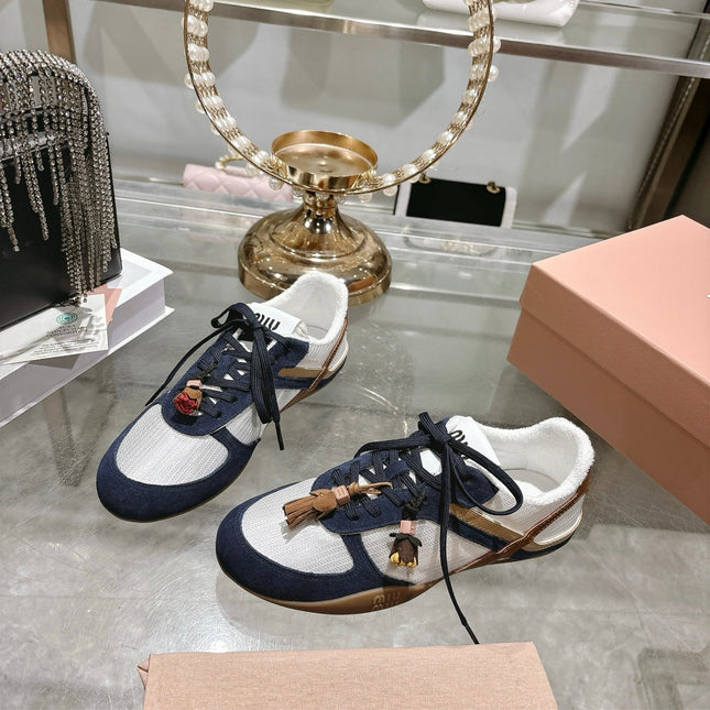 MIUMIU 26S LACE UP SNEAKERS IN NAVY BLUE SUEDE WHITE FABRIC CHARM DETAIL