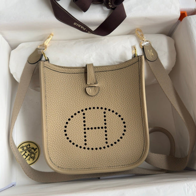 HM 25S EVELYNE 17 CM IN BEIGE COWHIDE WITH GOLD HARDWARE