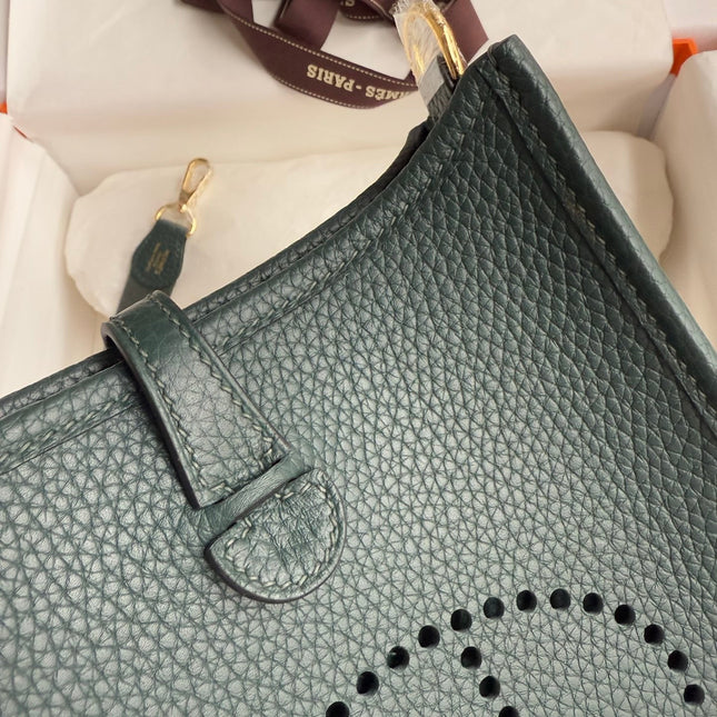 HM 25S EVELYNE 17 CM IN MOSS GREEN COWHIDE WITH GOLD HARDWARE