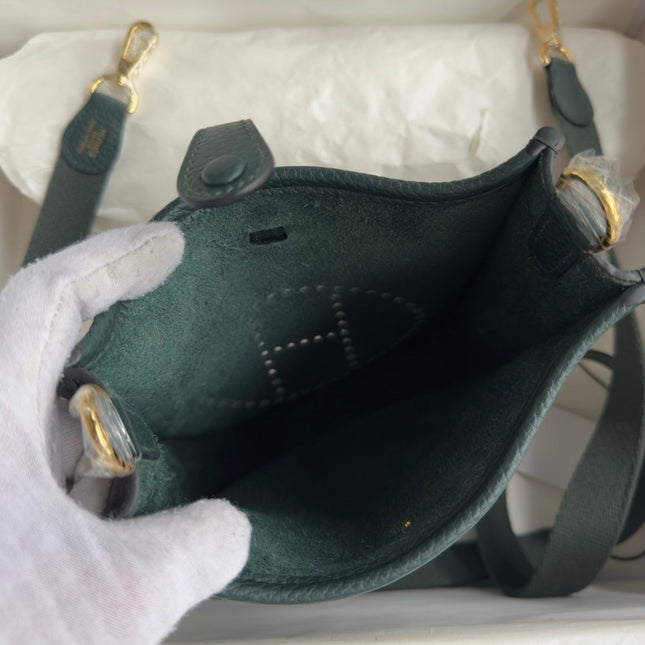 HM 25S EVELYNE 17 CM IN MOSS GREEN COWHIDE WITH GOLD HARDWARE
