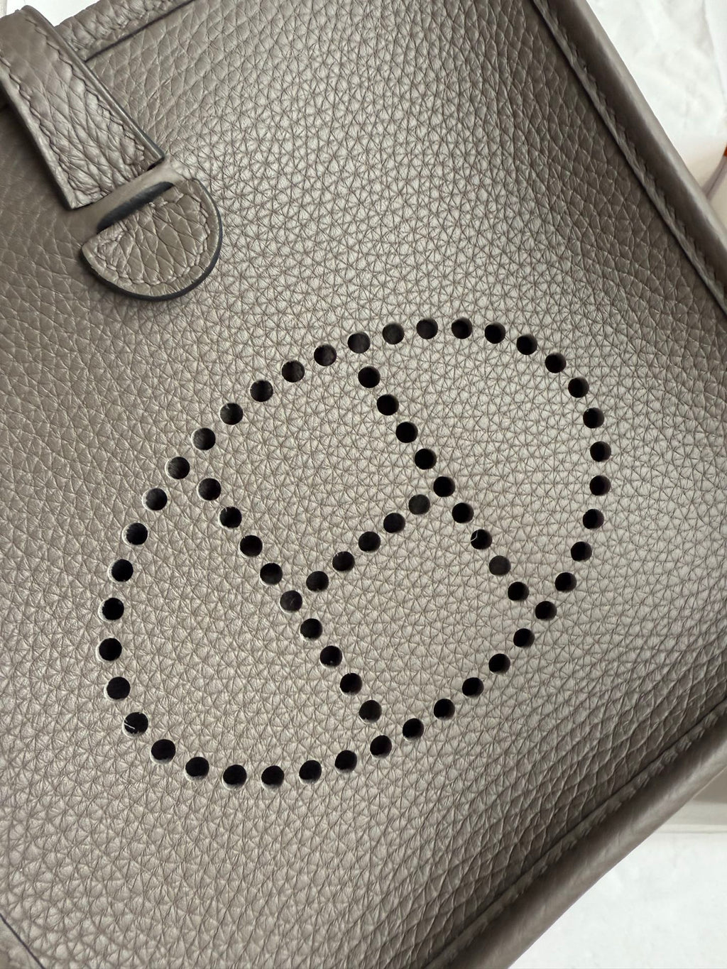 HM 25S EVELYNE 17 CM IN GRAY COWHIDE WITH SILVER HARDWARE