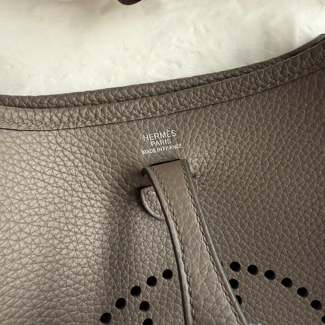 HM 25S EVELYNE 17 CM IN GRAY COWHIDE WITH SILVER HARDWARE
