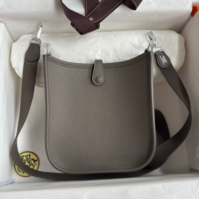 HM 25S EVELYNE 17 CM IN GRAY COWHIDE WITH SILVER HARDWARE