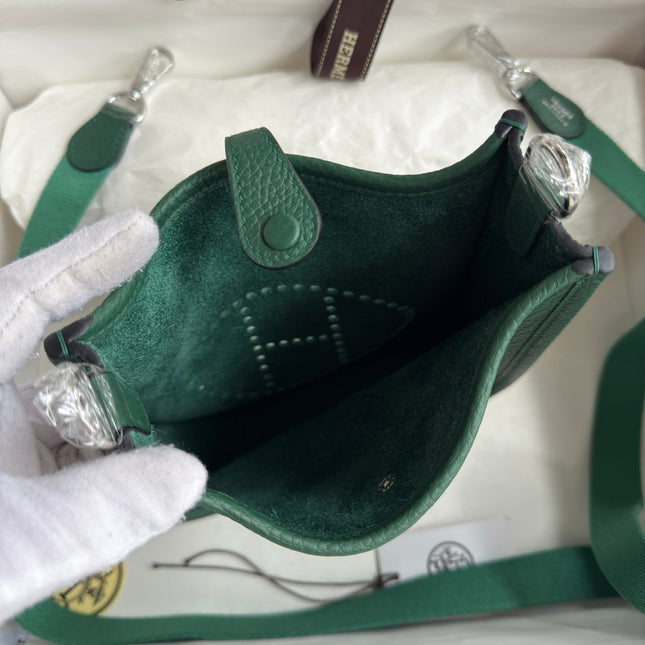 HM 25S EVELYNE 17 CM IN DARK GREEN COWHIDE WITH SILVER HARDWARE