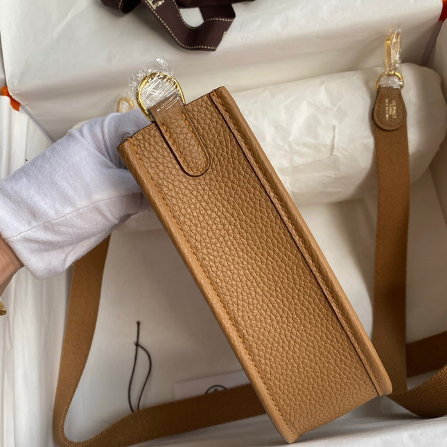 HM 25S EVELYNE 17 CM IN BROWN COWHIDE WITH GOLD HARDWARE