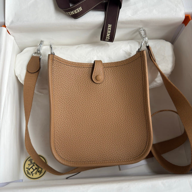 HM 25S EVELYNE 17 CM IN LIGHT BROWN COWHIDE WITH SILVER HARDWARE