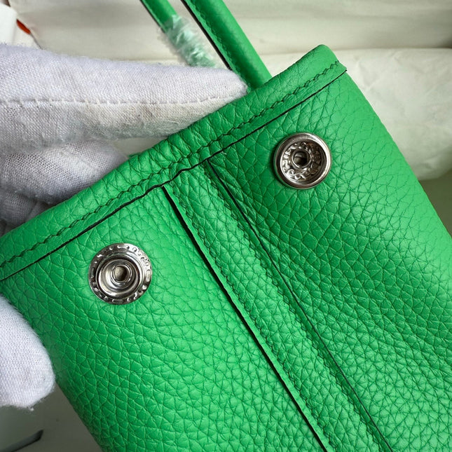 HM 25S GARDEN PARTY 23 CM IN GREEN TOGO