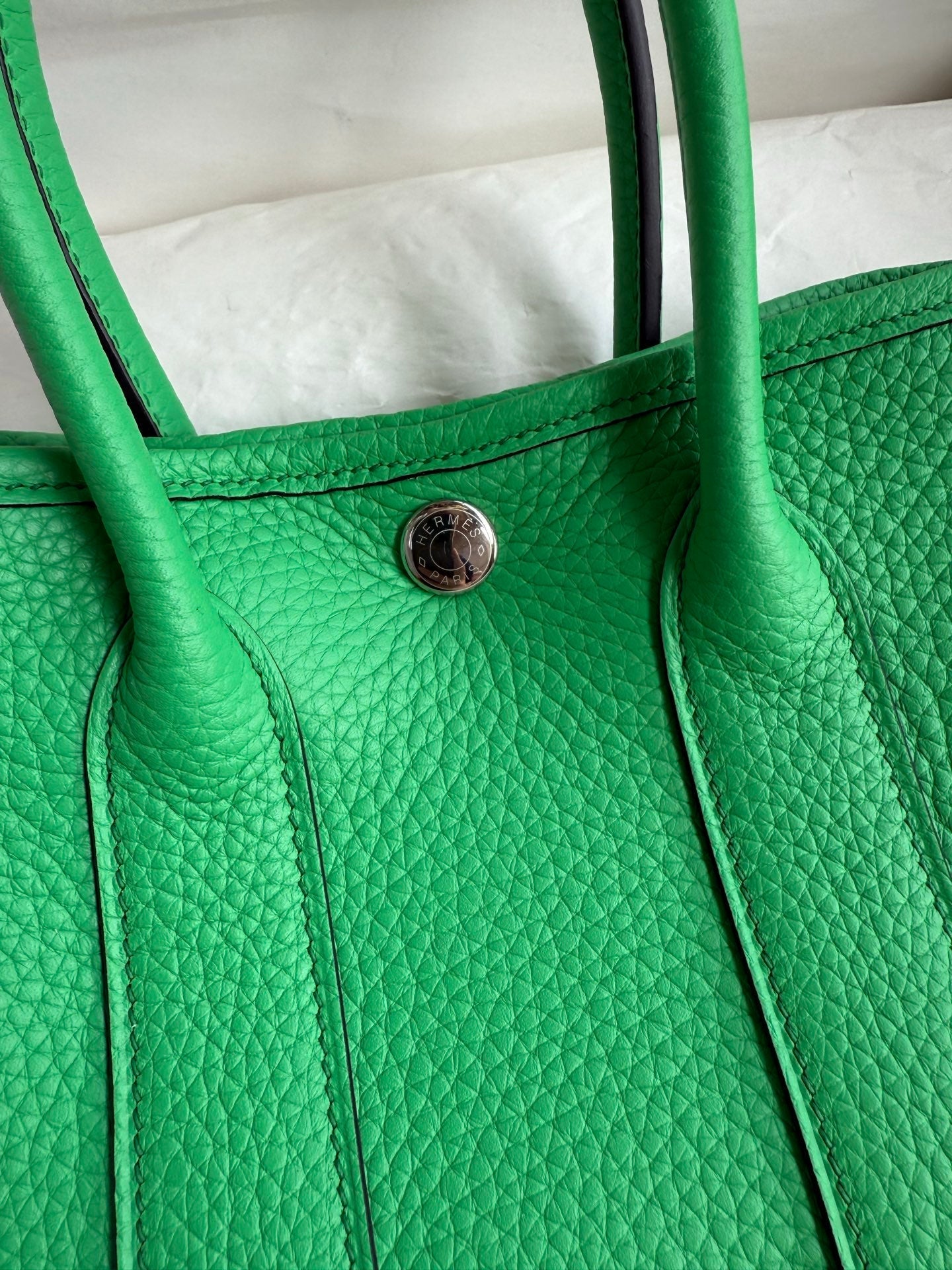 HM 25S GARDEN PARTY 23 CM IN GREEN TOGO