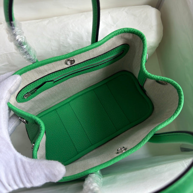 HM 25S GARDEN PARTY 23 CM IN GREEN TOGO