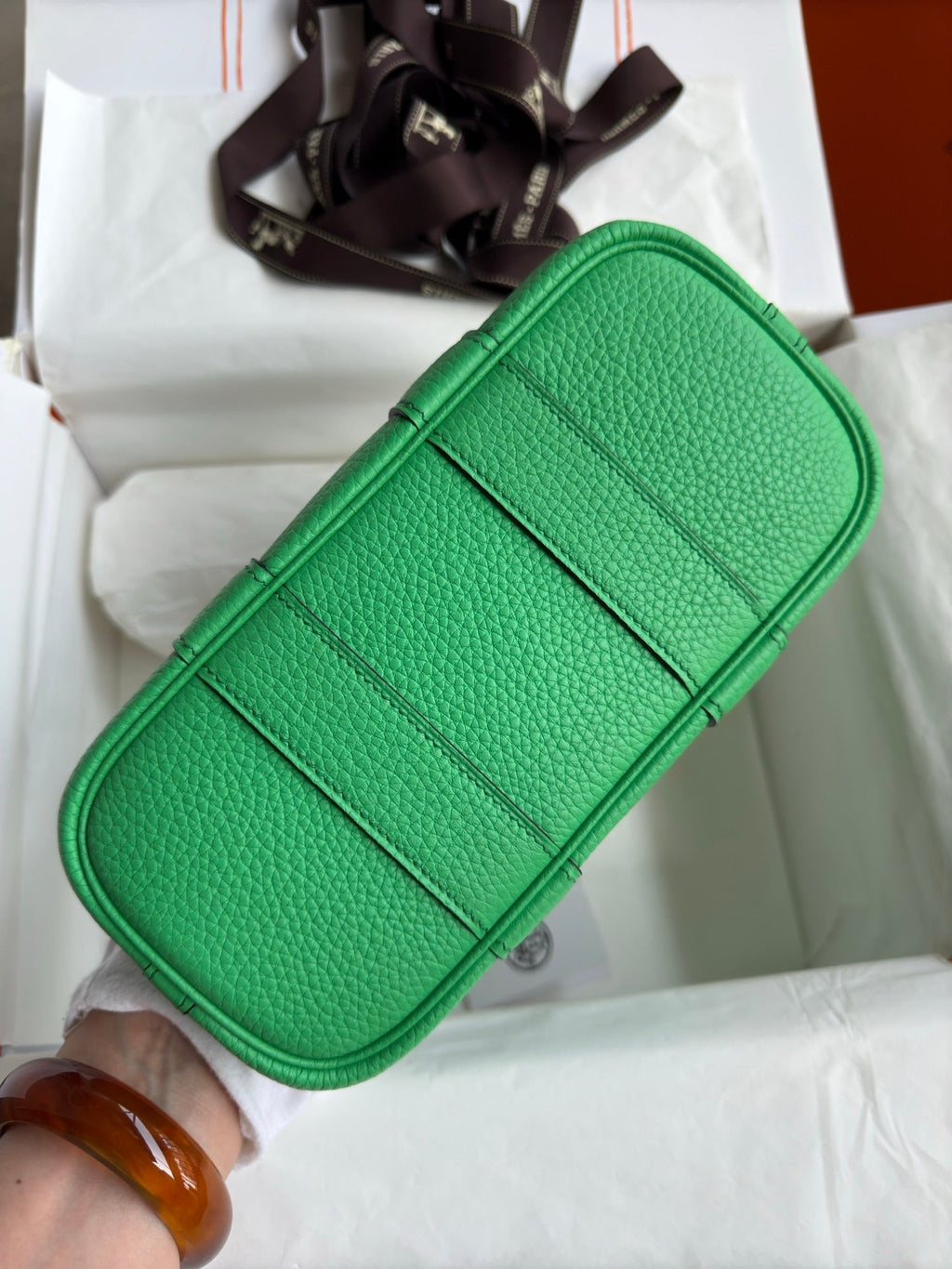 HM 25S GARDEN PARTY 23 CM IN GREEN TOGO