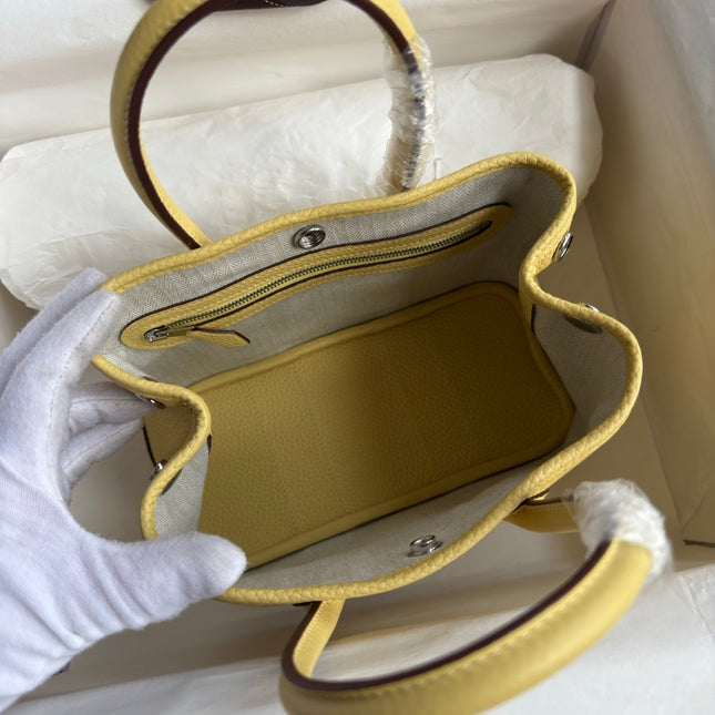 HM 25S GARDEN PARTY 23 CM IN LIGHT YELLOW TOGO
