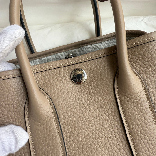 HM 25S GARDEN PARTY 23 CM IN WARM BEIGE TOGO