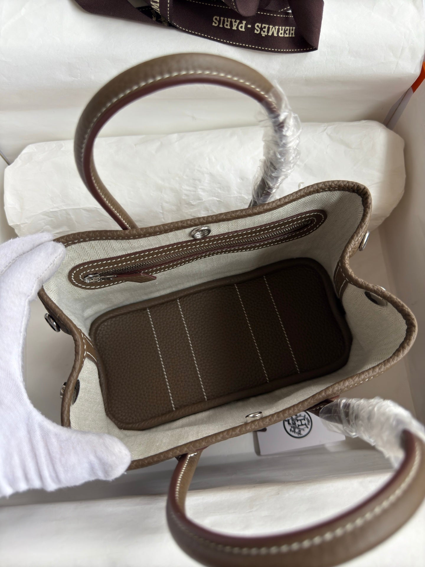 HM 25S GARDEN PARTY 23 CM IN TAUPE BROWN TOGO