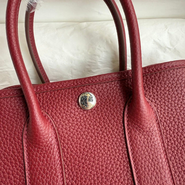 HM 25S GARDEN PARTY 23 CM IN DARK RED TOGO