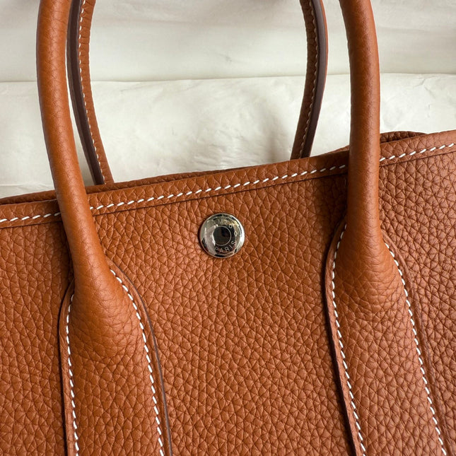 HM 25S GARDEN PARTY 23 CM IN CHESTNUT BROWN TOGO
