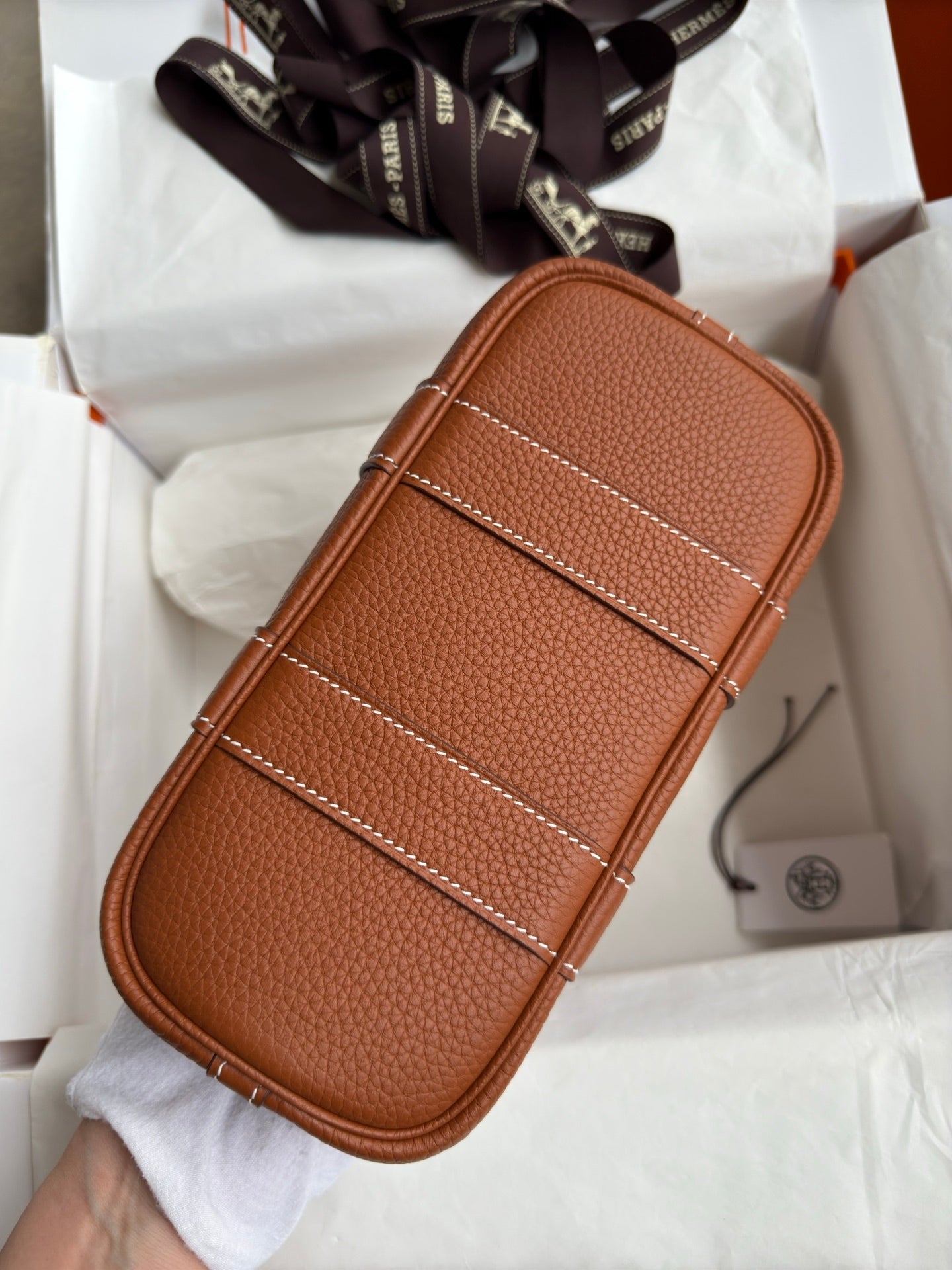 HM 25S GARDEN PARTY 23 CM IN CHESTNUT BROWN TOGO