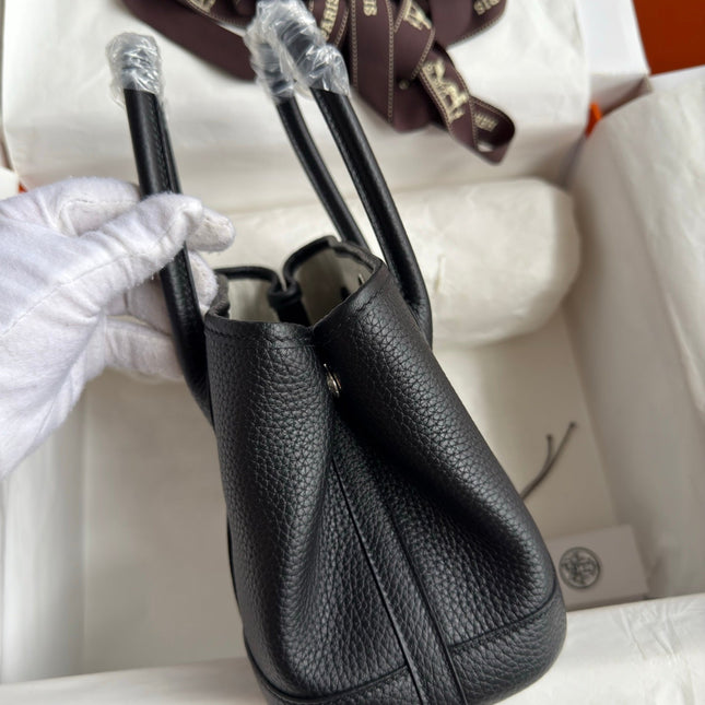 HM 25S GARDEN PARTY 23 CM IN BLACK TOGO