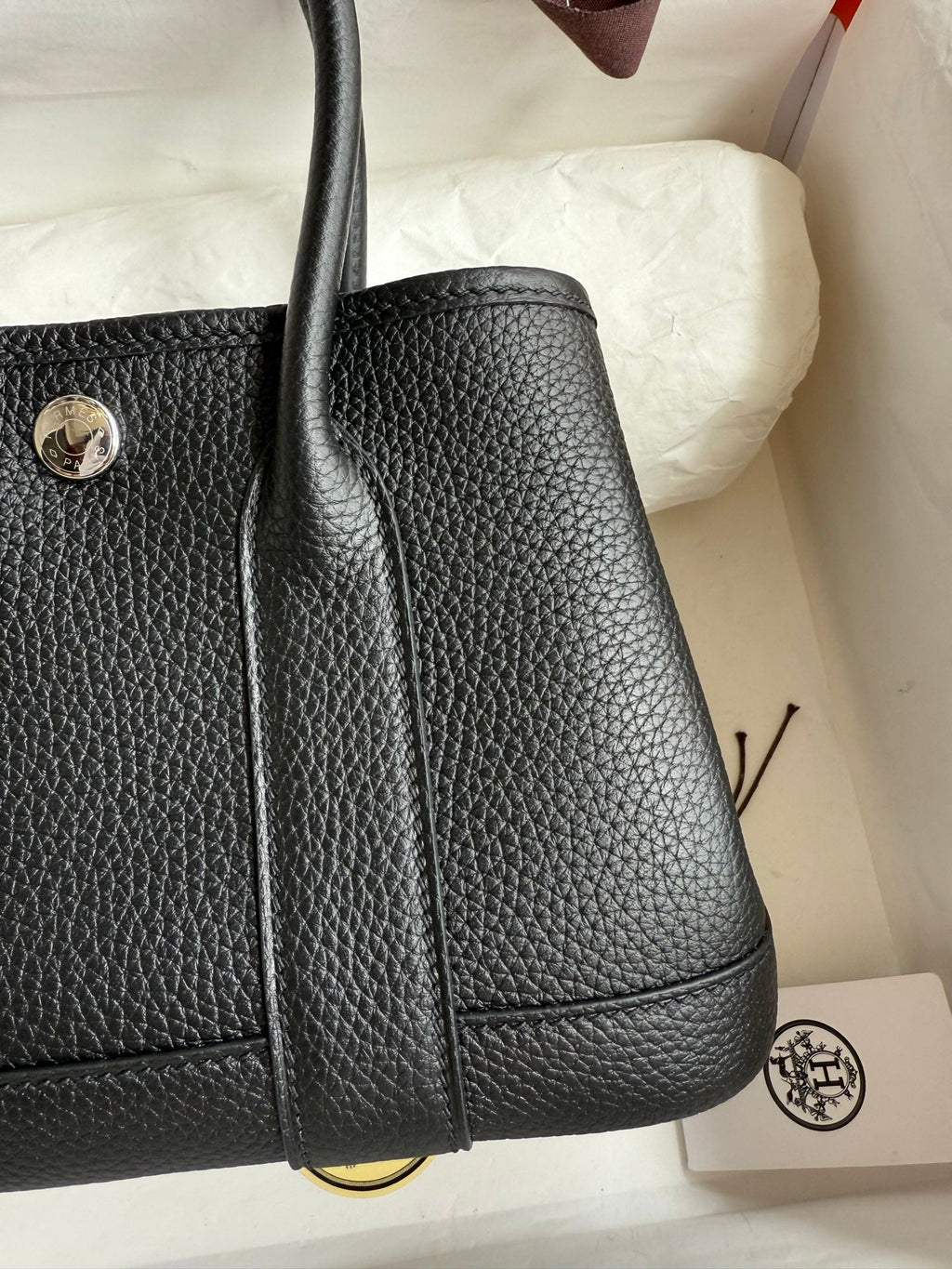 HM 25S GARDEN PARTY 23 CM IN BLACK TOGO