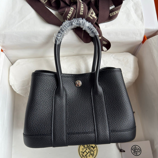 HM 25S GARDEN PARTY 23 CM IN BLACK TOGO
