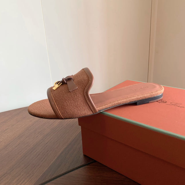 LP 26S SUMMER CHARMS SLIDES IN CARAMEL BROWN CANVAS AND CALFSKIN GOLD HARDWARE