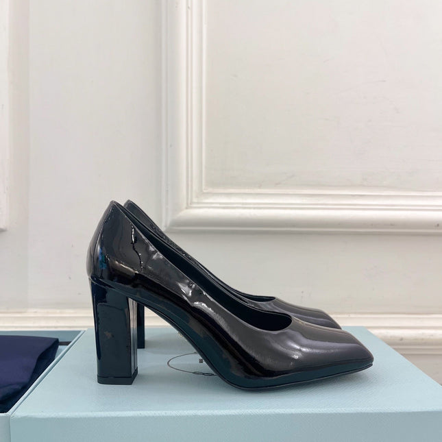 SQUARE TOE HIGH PUMPS IN BLACK GLOSSY CALFSKIN