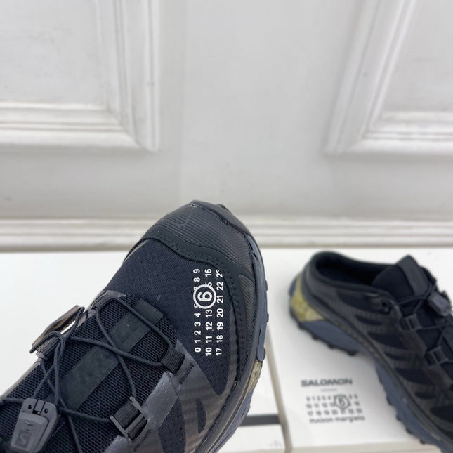 ALO 25S SALOMON XT-6 SNEAKER MULE IN BLACK TPU