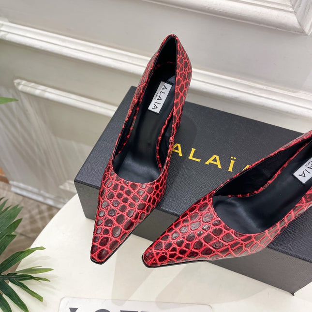 ALAIA 26S HIGH HEELS 95 MM IN DARK RED CROCODILE-EMBOSSED CALFSKIN