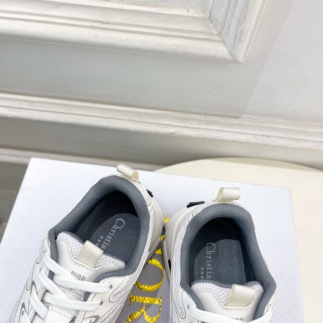 DIOR 26S SNEAKER IN WHITE GREY CALFSKIN AND MESH FABRIC