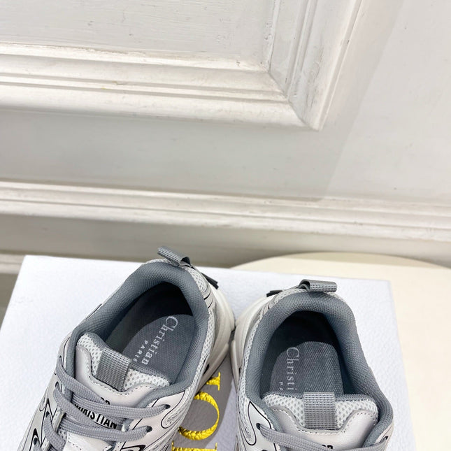 DIOR 26S SNEAKER IN GREY CALFSKIN AND MESH FABRIC