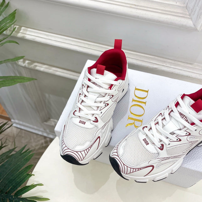 DIOR 26S SNEAKER IN WHITE CALFSKIN AND MESH FABRIC