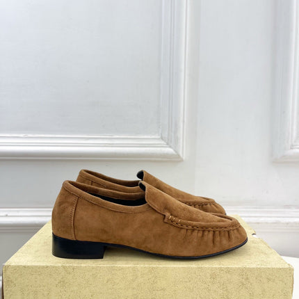 THE ROW 26S MOCCASIN LOAFERS 20MM IN COGNAC BROWN SUEDE