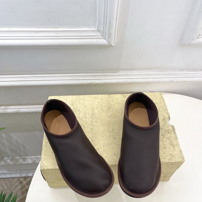 THE ROW 26S SLIP-ON FLATS IN DARK BROWN NAPPA CALFSKIN