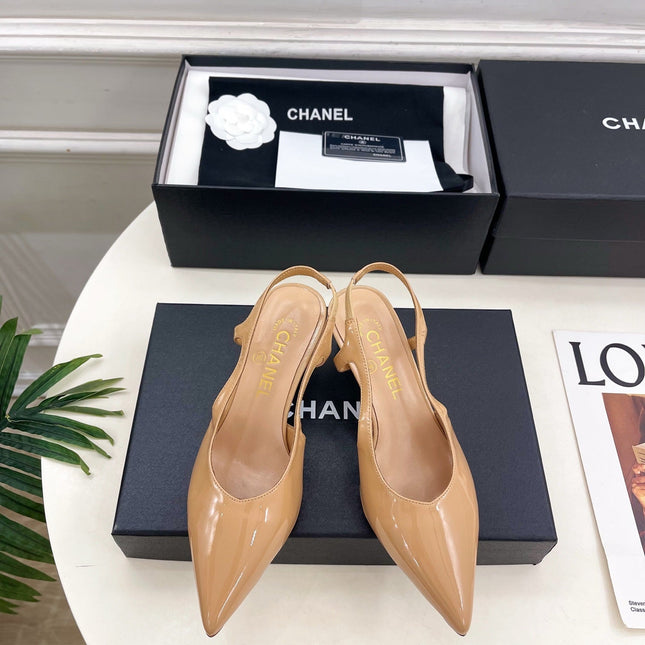 CHANEL 26S POINTED TOE HIGH HEELS 55 MM IN BEIGE PATENT LAMBSKIN
