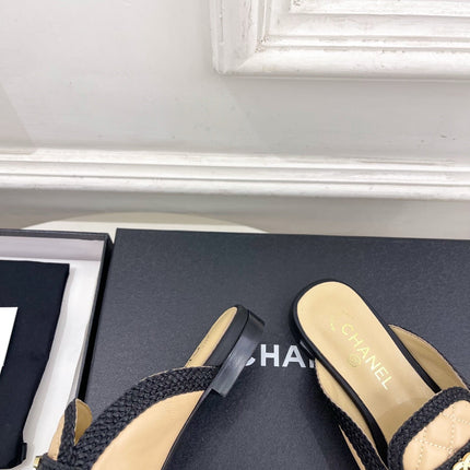 CHANEL 26S MULES IN BEIGE LAMBSKIN AND BLACK FABRIC