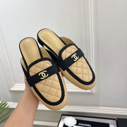 CHANEL 26S MULES IN BEIGE LAMBSKIN AND BLACK FABRIC