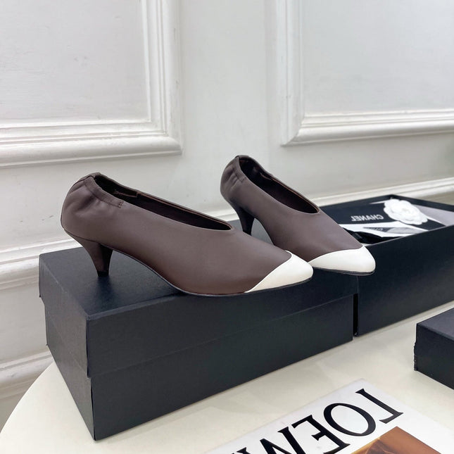 CHANEL 26S SQUARE TOE PUMPS 50 MM IN DARK BROWN LAMBSKIN WITH BLACK TOE CAP