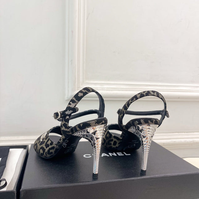 CHANEL 26S HIGH HEEL SLINGBACK SANDALS 90 MM IN BLACK LAMBSKIN AND BEIGE LEOPARD PRINT
