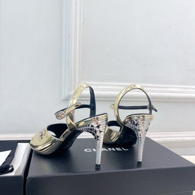 CHANEL 26S HIGH HEEL SLINGBACK SANDALS 90 MM IN GOLD LAMBSKIN WITH CC LOGO