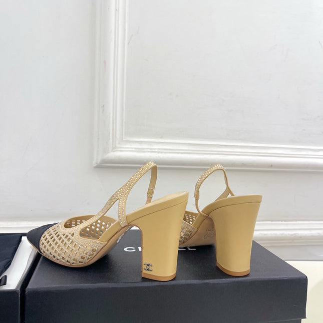 CHANEL 26S POINTED TOE HIGH HEEL SLINGBACK PUMPS 90 MM IN BEIGE MESH WITH BLACK TOE CAP