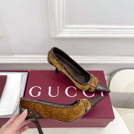 GUCCI 26S HIGH HEELS 75 MM IN CAMEL BROWN VELVET GG LOGO PATTERN