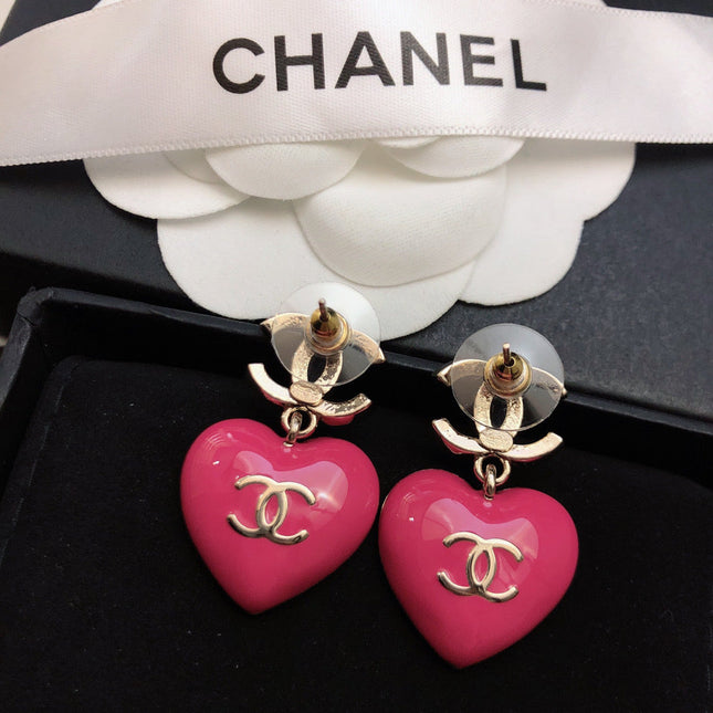 CHANEL 26S DOUBLE C LOGO PINK GRADIENT PAVE CRYSTAL HEART DROP EARRINGS IN GOLD METAL 631079