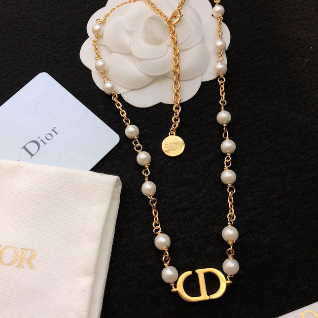 CD 26S CD LOGO PEARL CHAIN NECKLACE IN GOLD TONE METAL WITH WHITE PEARL 631005