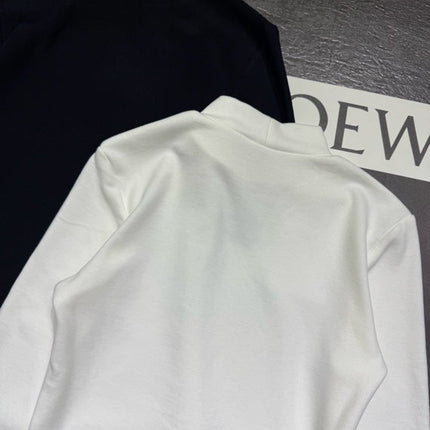 CHANEL 25S LONG-SLEEVE FLEECE-LINED T-SHIRT 613