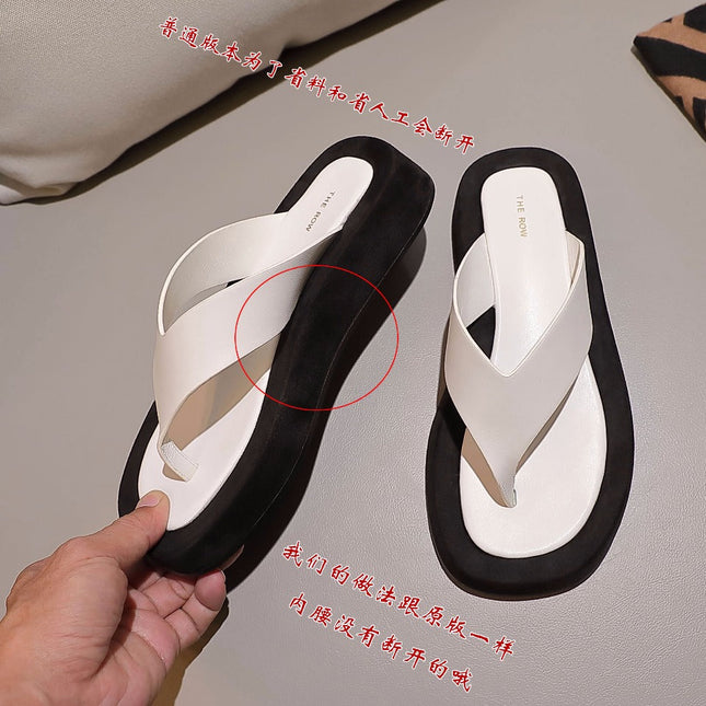 THE ROW 26S GINZA THONG SANDALS IN WHITE CALFSKIN AND BLACK SUEDE