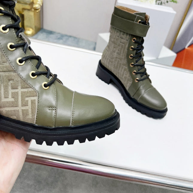 BALMAIN 26S BOOTS IN MOSS GREEN CALFSKIN AND SUEDE