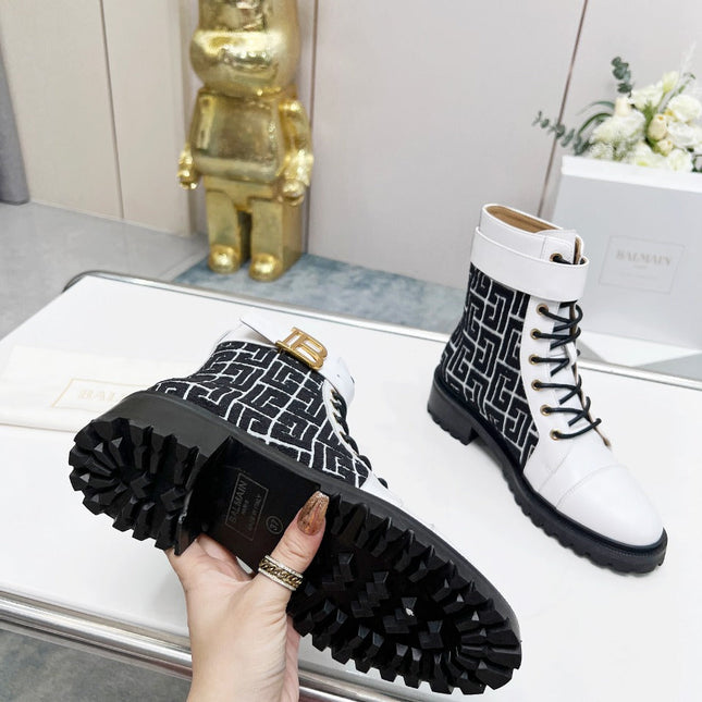 BALMAIN 26S BOOTS IN WHITE CALFSKIN AND BLACK WOOL
