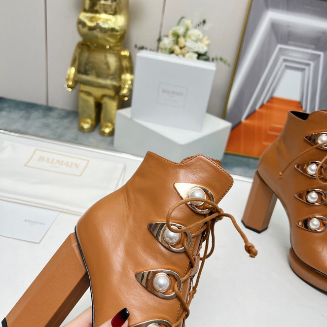 BALMAIN 26S OPEN-TOE BOOTS 115 MM IN BROWN CALFSKIN PEARL-EMBELLISHED