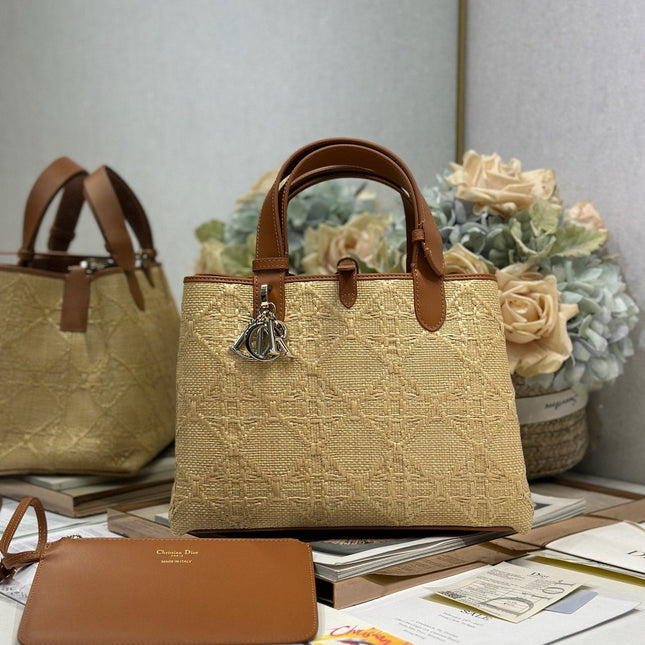 DIOR 26S TOUJOURS BAG 28 IN BROWN AND BEIGE RAFFIA