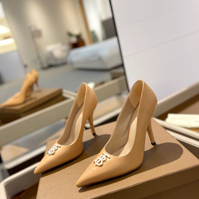 BURBERRY 26S HIGH HEELS 105 MM IN PALE BEIGE CALFSKIN WITH LOGO